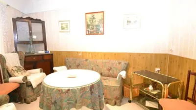Chalet on Calle del Marqués de la Constancia photo 2