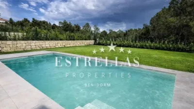 Chalet in Finestrat photo 2
