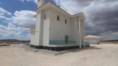 Chalet in Camarillas photo 7