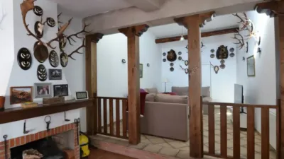 Chalet on Calle de la Expo 92 photo 5