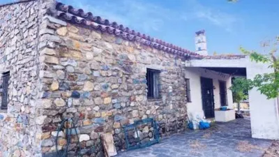 Rustic house on Calle Colonia, 51 photo 6
