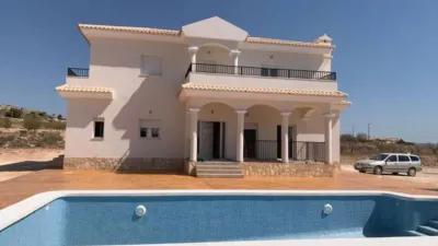Chalet in Camarillas photo 43