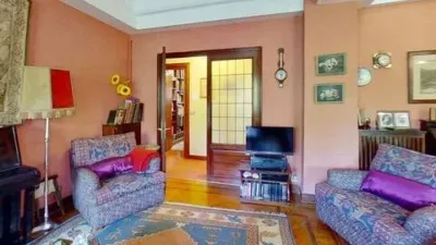 Apartment on Campo Volantín Street photo 3