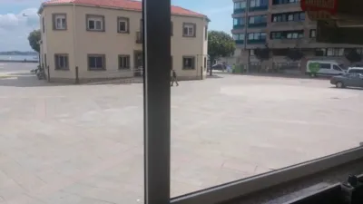 Local comercial en venta en Ribeira - Vista 2