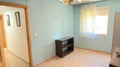 Piso – Los Montesinos - Más