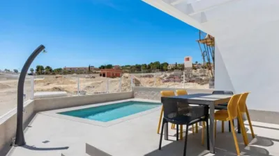 Chalet in La Finca Golf Urbanization photo 6