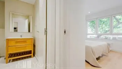 Apartment on Clara del Rey Street photo 20