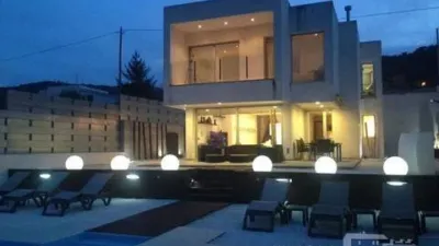 Chalet in Canyelles photo 2