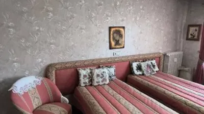 Flat on Calle Gl Rosales, 2 photo 31