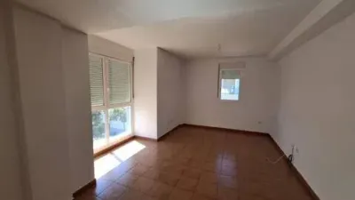 Flat on Calle Montesa photo 8