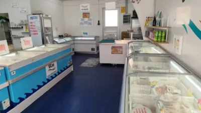 Edificio en venta en Ribeira - Vista 2