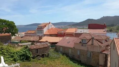 Pis – Camelle, Campo da Area - Més