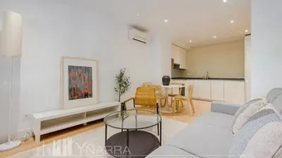 Apartment on Clara del Rey Street photo 6