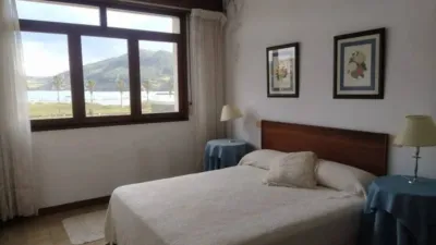 Apartment on Manuel Fraga Iribarne Street photo 26
