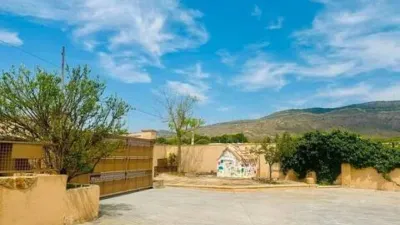 Chalet in Caudete photo 5