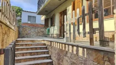 Chalet on Carrer de Galceran de Requesens photo 4