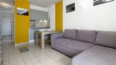 Apartment on Avenida de José Antonio Tavio photo 4