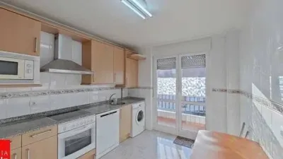Apartment in Barrio de la Iglesia de San Mamés, 28 photo 5