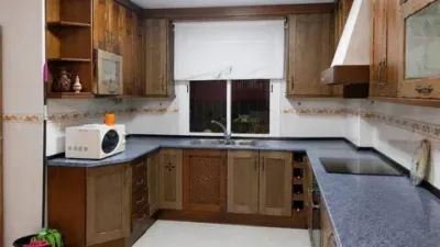 Semi-detached house on Avenida de la Solidaridad photo 5