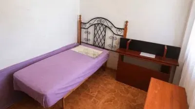Semi-detached house on Avenida de la Solidaridad photo 11
