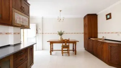 Semi-detached house on Avenida de la Solidaridad photo 7