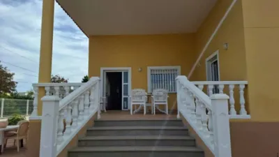 Chalet in Oliva photo 2