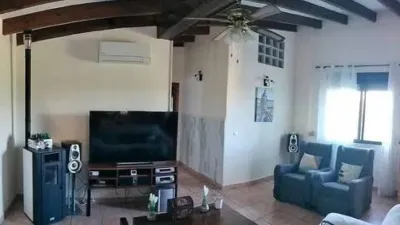Rustic house at Calle Poligono 19 Parcela 104 No Number photo 2