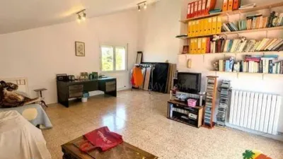 Chalet on Passeig de Santa Bàrbara photo 29