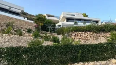 Terreno en venta en Carrer de la Corniola - Més