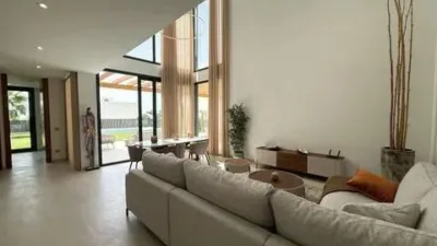 Chalet on Carrer Paris photo 2