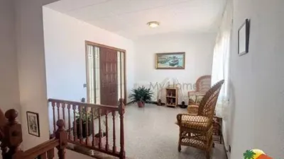 Chalet on Passeig de Santa Bàrbara photo 28