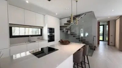 Chalet on Carrer Paris photo 3