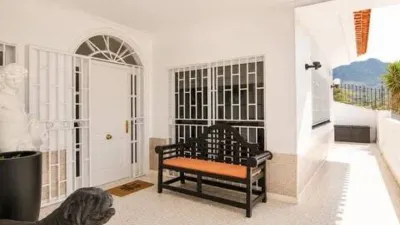 Chalet on Calle de la Solana photo 5