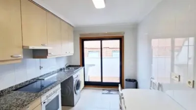 Piso – Ribeira, As Avesadas, Cubeliño - Más