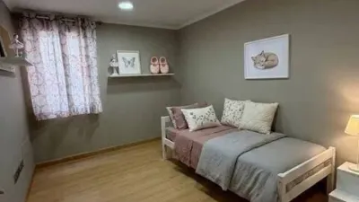 Apartment on Carrer de Cristóbal Sanz photo 8