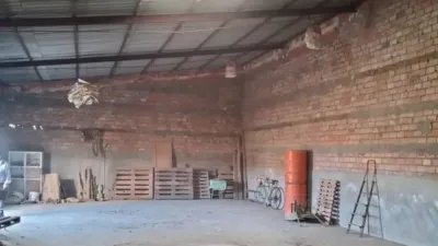 Nave industrial en venta en El Bonillo - Vista 2