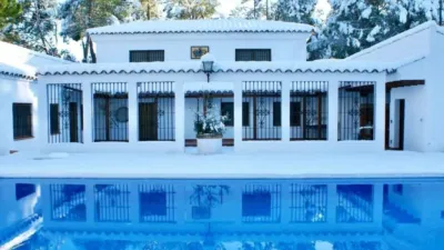 Chalet in Urbanización Pinares del Júcar photo 2