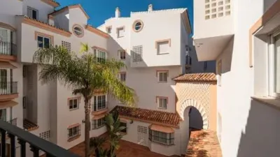 Apartment on Calle Edgar Neville photo 26