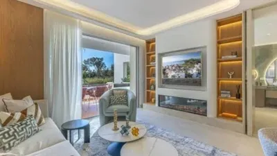 Apartment on Calle Real photo 4