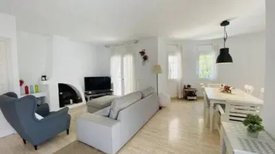 Chalet on Avinguda de Madrid photo 8