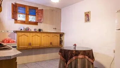 Terraced house on Calle Aldea de Mures S-N photo 7