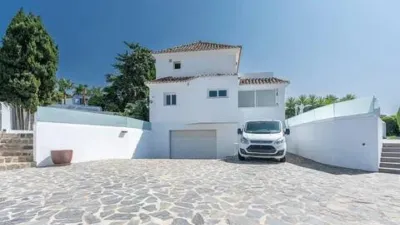 Chalet on Calle de la Luz photo 24