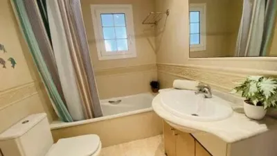 Chalet on Avinguda de Madrid photo 32