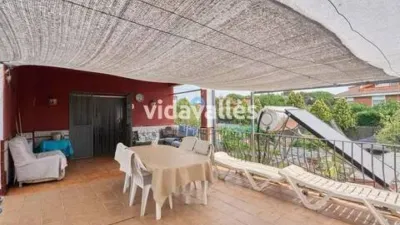 Chalet on Carrer del Montseny photo 36