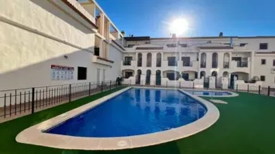 Apartment on Calle del Río Turia photo 2