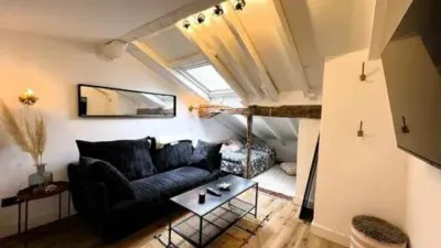 Apartment in City Hall Centre photo 14