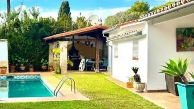 Chalet on Avenida de las Golondrinas photo 3