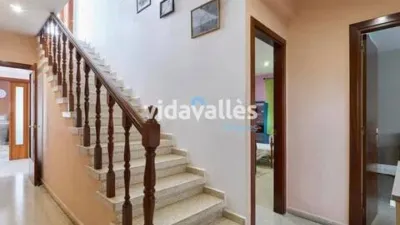 Chalet on Carrer del Montseny photo 28