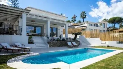 Chalet en Los Naranjos-Las Brisas photo 2
