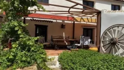 Chalet on Calle Ma 8300 No Number photo 10